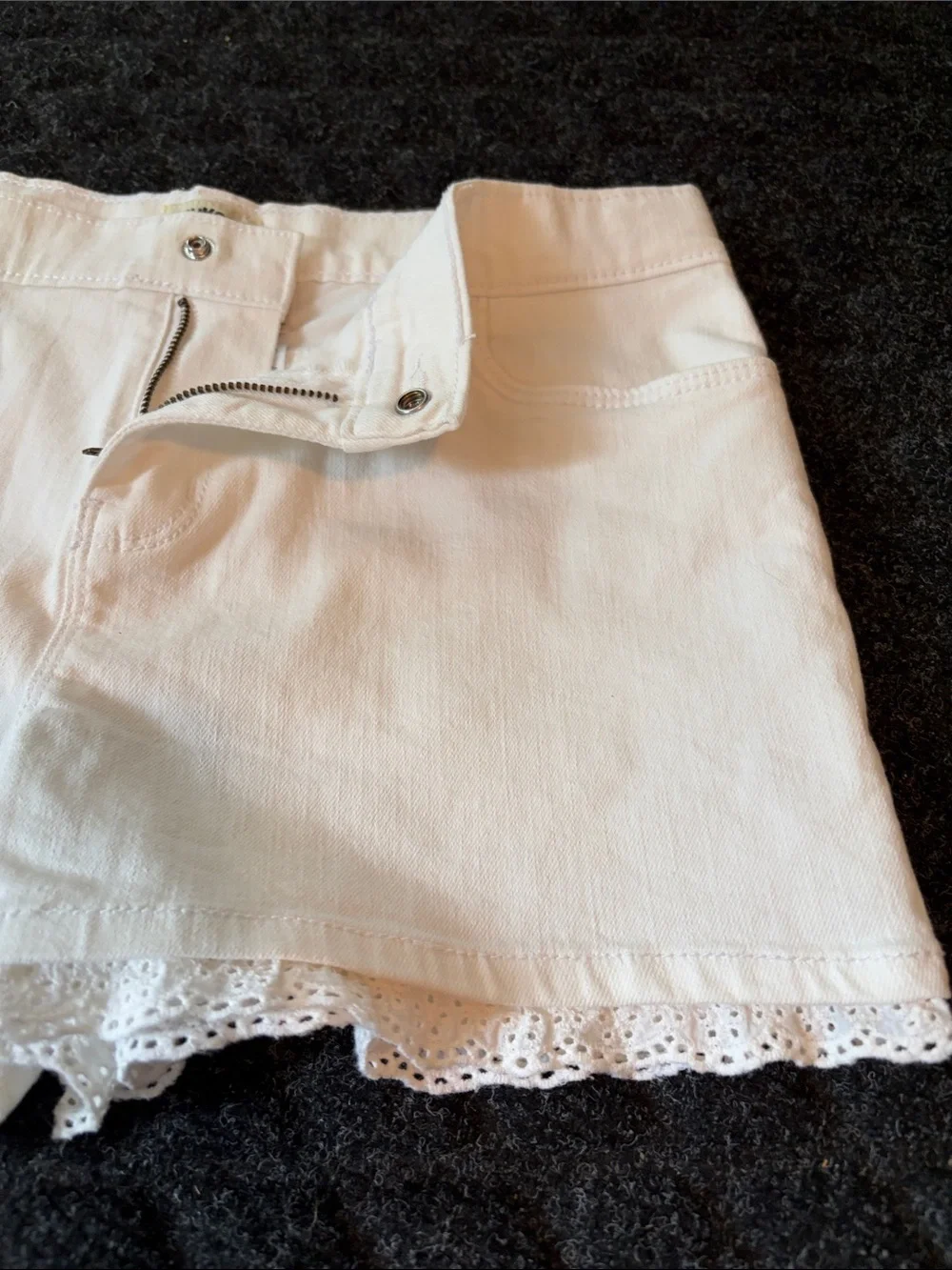 OshKosh B'gosh White Denim Shorts With Eyelet Lace Trim Size 14